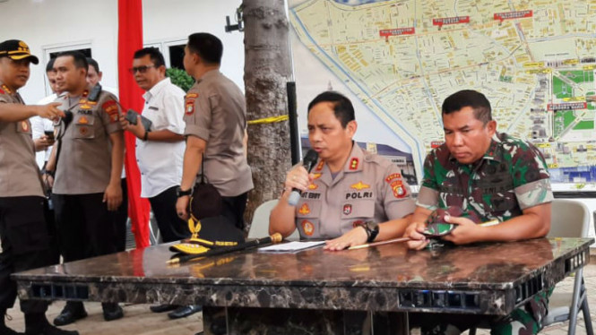 Kapolda Metro dan Pangdam Jaya konpers terkait ledakan di Monas