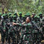 151 prajurit siswa Rindam XVIII/Kasuari kini secara resmi menyandang status sebagai prajurit infanteri. (Foto: Dispenad)