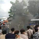 Tolak WNI dari Wuhan, Warga Natuna Demo Bakar Ban di Dekat Lokasi Observasi