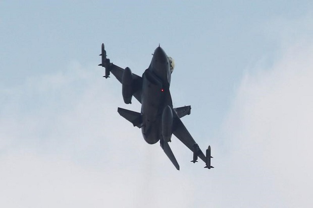 Pesawat jet tempur F-16 Angkatan Udara Turki. Foto/REUTERS