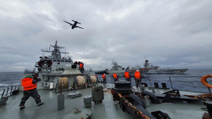 4 KRI Latihan Perang di Laut Natuna Utara