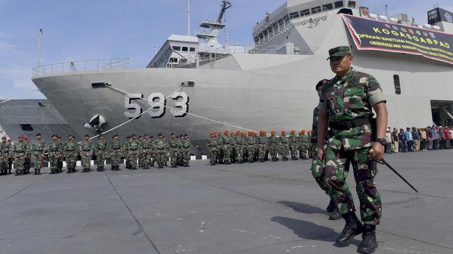 KSAL Laksamana TNI Yudo Margono mengatakan rencana pemindahan markas Guspurla Koarmada I ke Natuna untuk mengantisipasi gejolak di Laut China Selatan. Foto: ANTARA FOTO/M RISYAL HIDAYAT