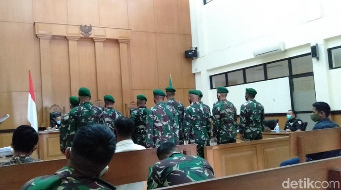 Sidang 11 TNI yang mengeroyok Jusni hingga tewas (Ibnu/detikcom)