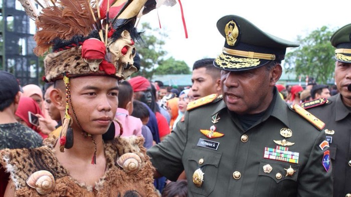 Wakasad Letjen Herman Asaribab (Foto: TNI AD)