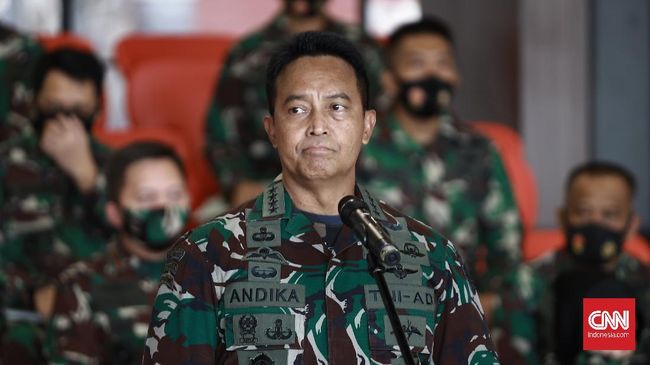 Kepala Staf TNI Angkatan Darat (KSAD) Jenderal TNI Andika Perkasa saat jumpa pers di Mabes TNI AD, Jakarta. (CNN Indonesia/Andry Novelino)