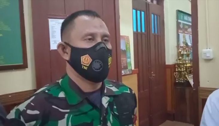 Aksi TNI saat menyelamatkan bocah AP yang dijadikan korban pesugihan (Foto: Bugma)