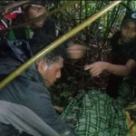 Photo : VIVA/ Aman Hasibuan Gabungan TNI-Polri Evakuasi Nakes Dari Dalam Jurang di Distrik Kwirok, Papua