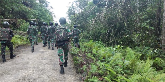 TNI Patroli Wilayah Maybarat