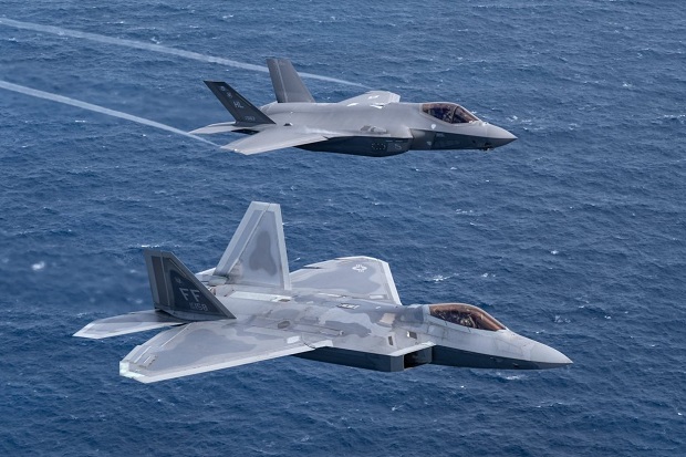 Jet-jet tempur siluman F-22 Raptor Amerika Serikat. Foto/The EurAsian Times