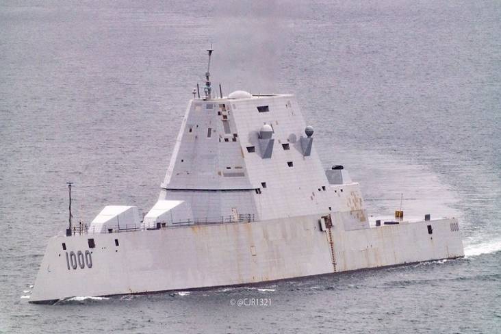 USS Zumwalt, kapal perang siluman canggih AS seharga Rp57,4 triliun, mulai berkarat meski belum ditugaskan untuk misi militer. Foto/Twitter @cjr1321