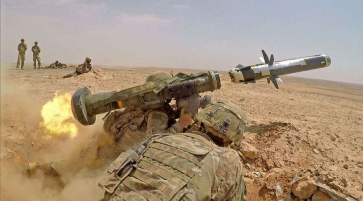 Tentara menembakkan Javelin. Foto/us army