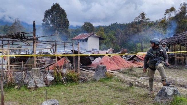 SMA Negeri 1 Oksibil, Kabupaten Pegunungan Bintang dibakar. ANTARA/HO-Polres Pegunungan Bintang